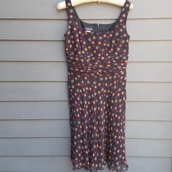 Donna Morgan  100% silk Brown/Gold/Grey Dot Dress Size 6 - Picture 1 of 10